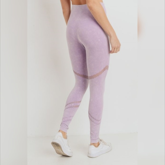 Perforation Highwaist Mineral Wash Seamless Leggin - Picture 4 of 7